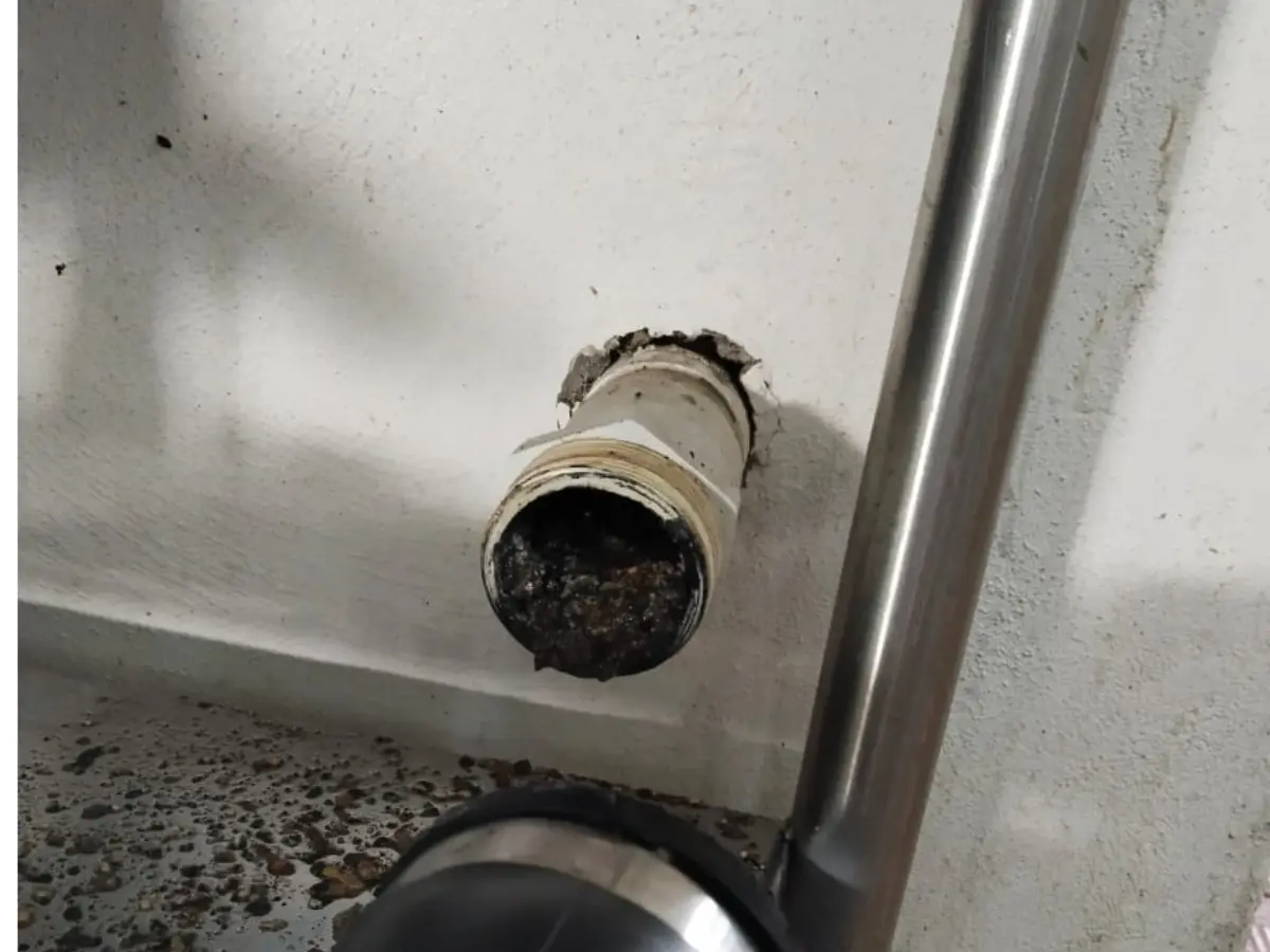 Destapar desagüe pluvial en CDMX