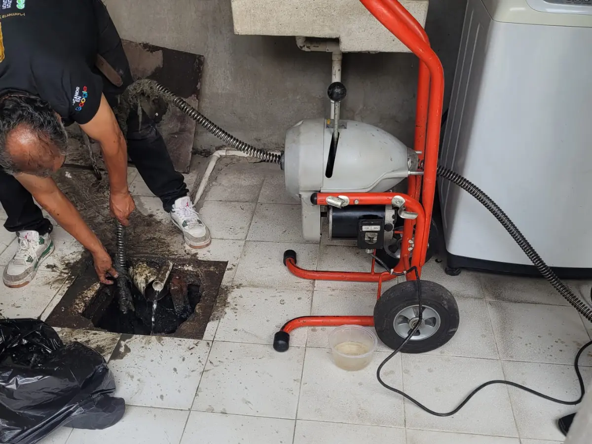 Plomería Máster's — Destape y desazolve de drenajes en CDMX
